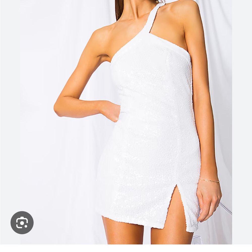 Elegant White One-Shoulder Dress